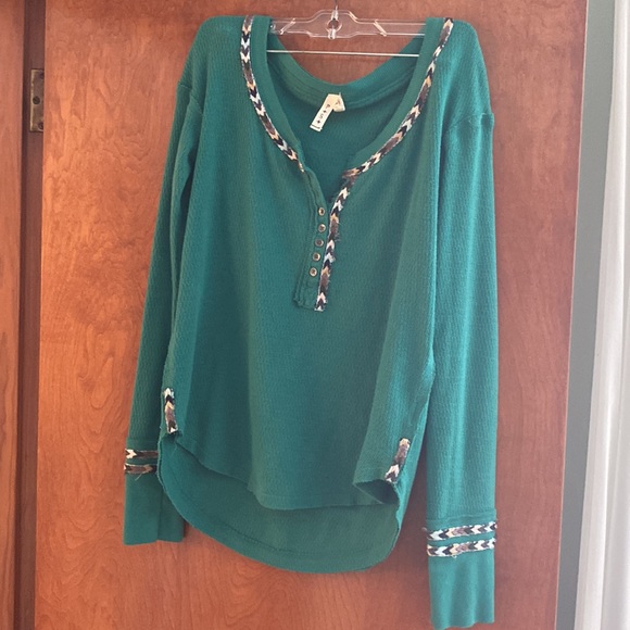 We the free DISTRESSED THERMAL! Size small! - Picture 4 of 5